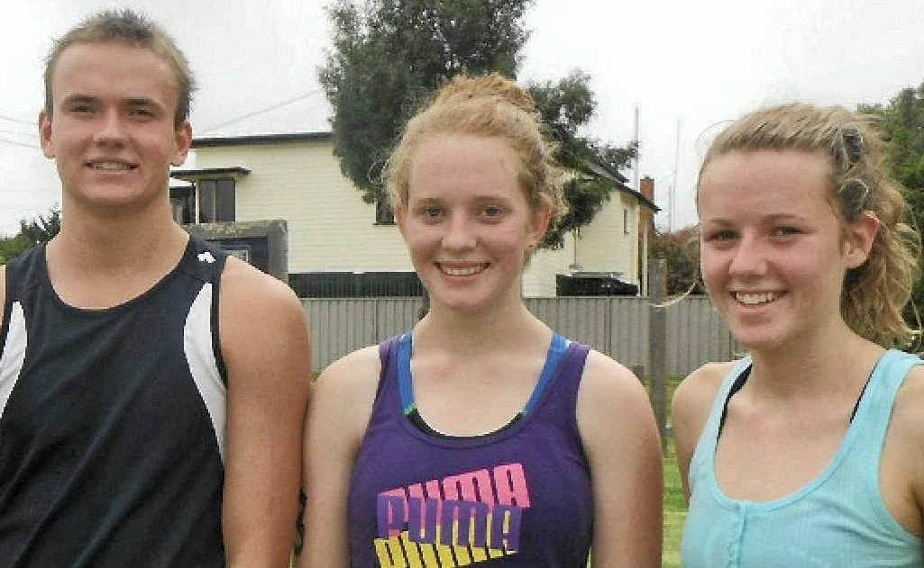 Ben Batten, Emma Walton and Dimity Brackin finished individual triathlons at Stanthorpe on Australia Day. Ben Batten, Emma Walton and Dimity Brackin finished individual triathlons at Stanthorpe on Australia Day.